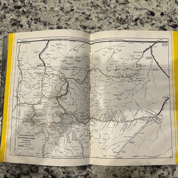 ASTONISHING YELLOWSTONE 1940 vintage railroad pamphlet - Picture 6 of 7